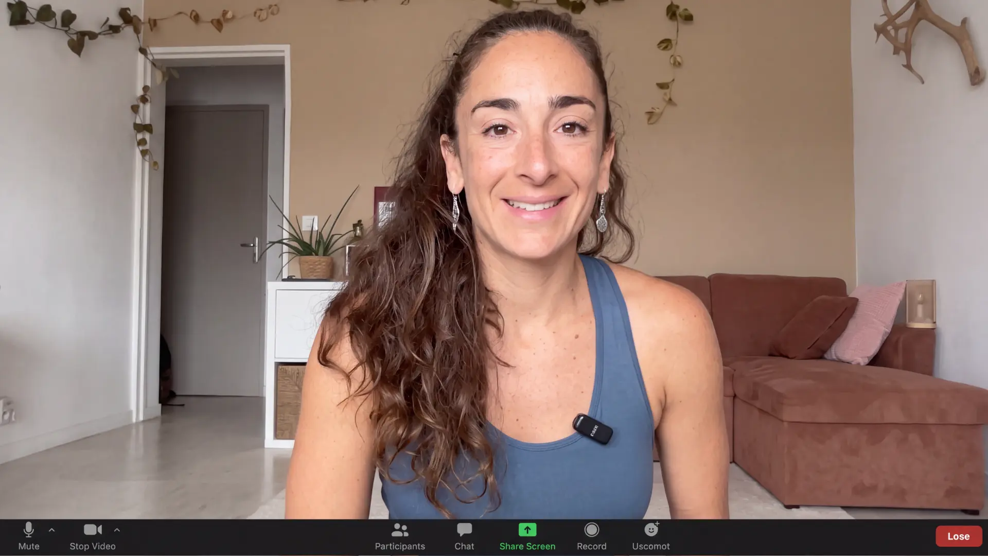 Margaux en visio, souriante, lors d'une séance en direct sur Zoom